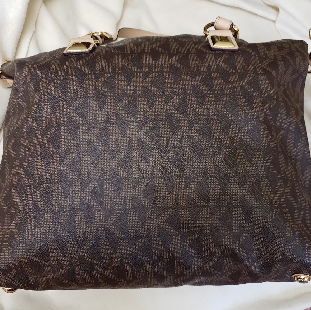 Michael Kors Monogram Brown Convertable - Picture 2 of 8